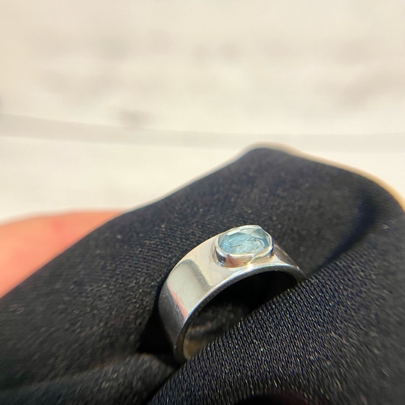 Hand-cut Aquamarine & hand-made Sterling Silver Ring size 8.25 - Picture 3 of 10